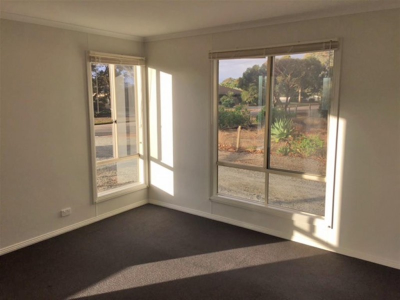 21 Ponton Grove, Cummins SA 5631