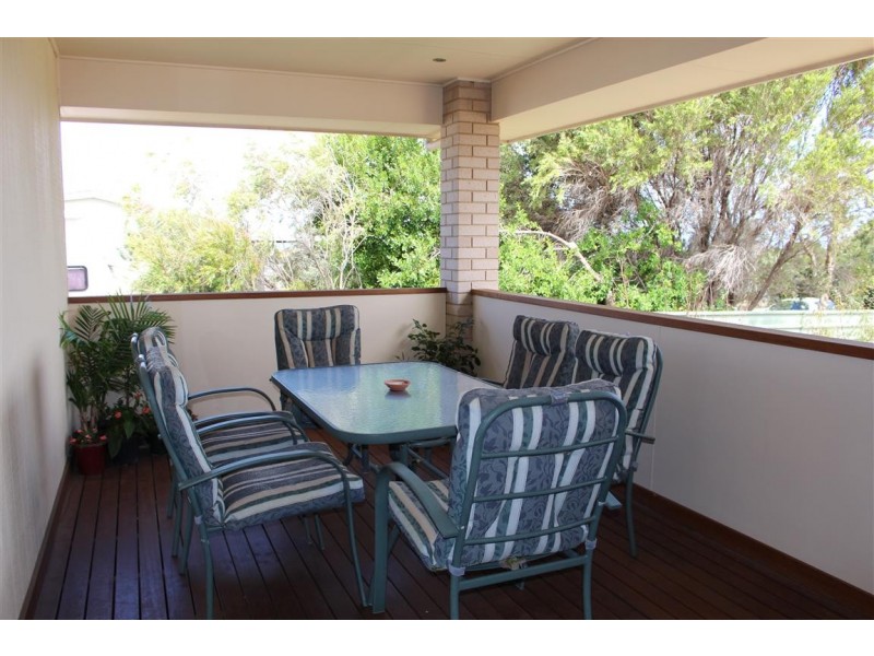 2, 5 McLaren Street, Port Lincoln SA 5606