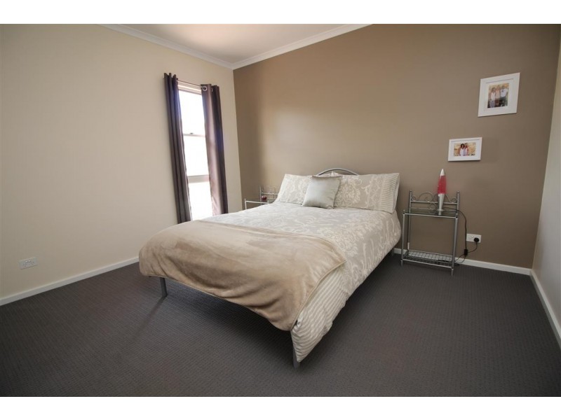 2, 5 McLaren Street, Port Lincoln SA 5606