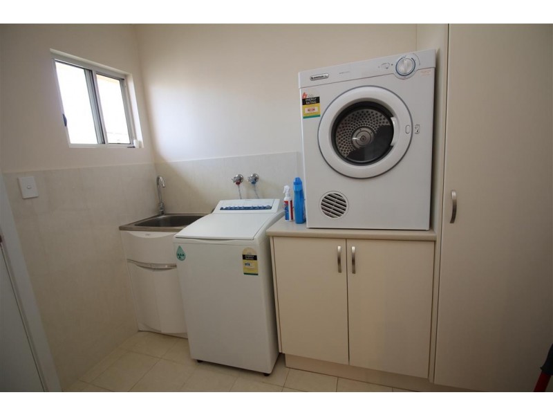 2, 5 McLaren Street, Port Lincoln SA 5606