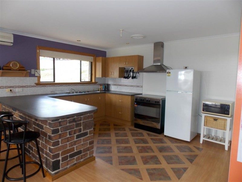 23 Angas Street, Port Lincoln SA 5606