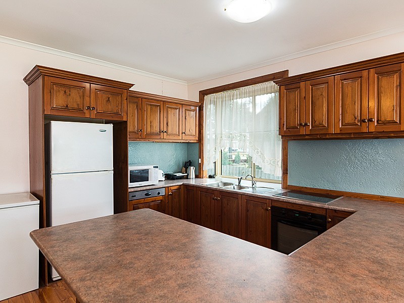 6 Rowe Street, Strathalbyn SA 5255