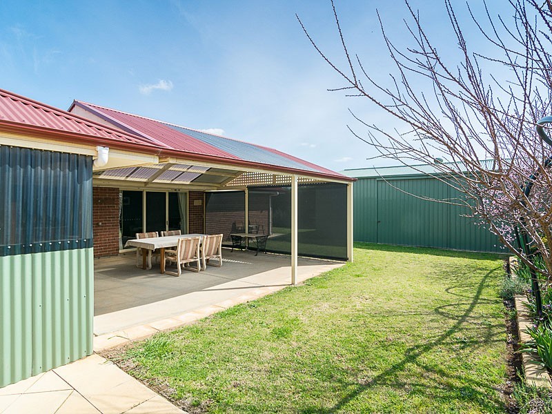 16 Strathmont Drive, Strathalbyn SA 5255