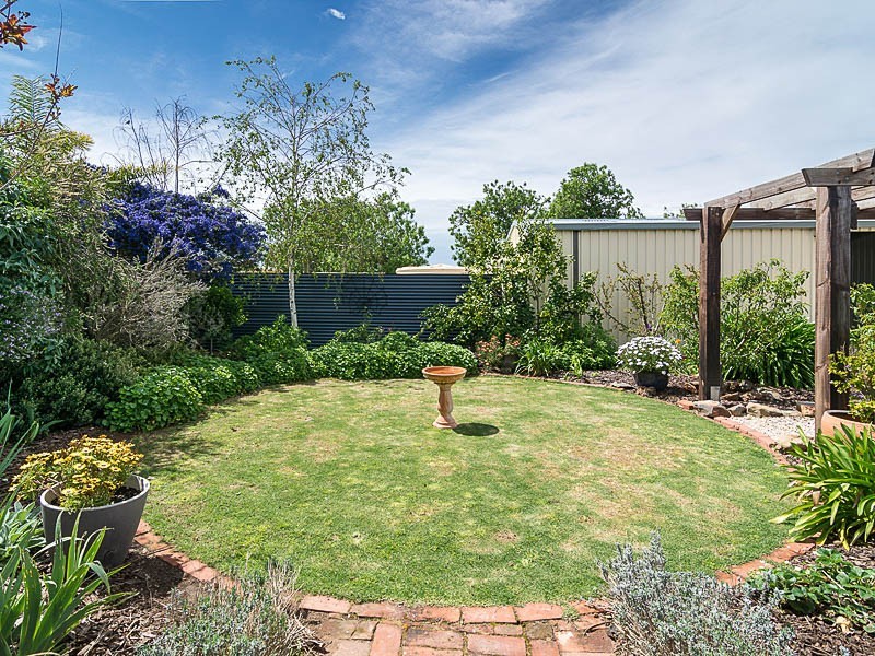 12 Montrose Avenue, Strathalbyn SA 5255