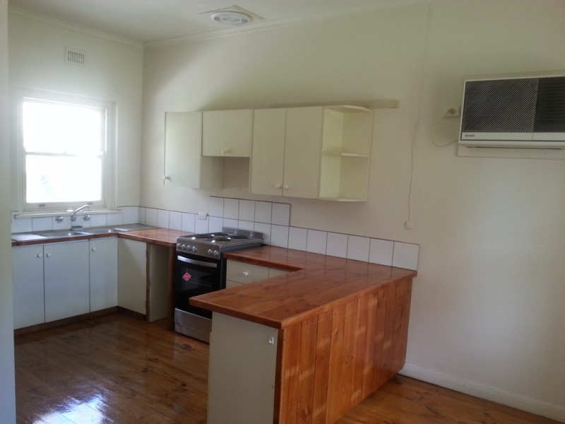 12 West Tce, Strathalbyn SA 5255