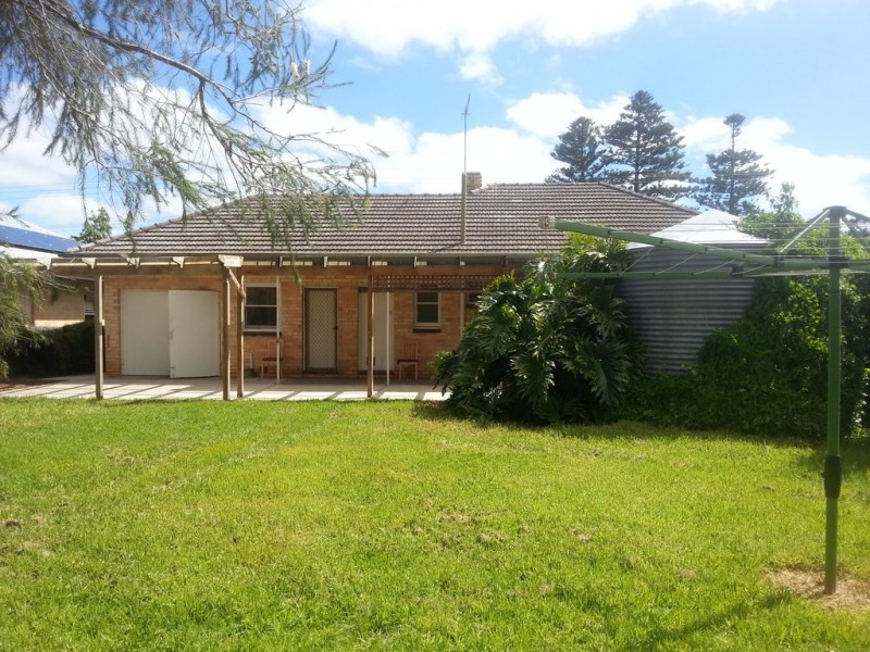 12 West Tce, Strathalbyn SA 5255