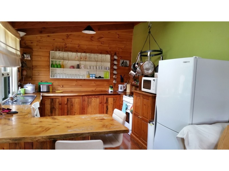 27 Marchant Road, Strathalbyn SA 5255