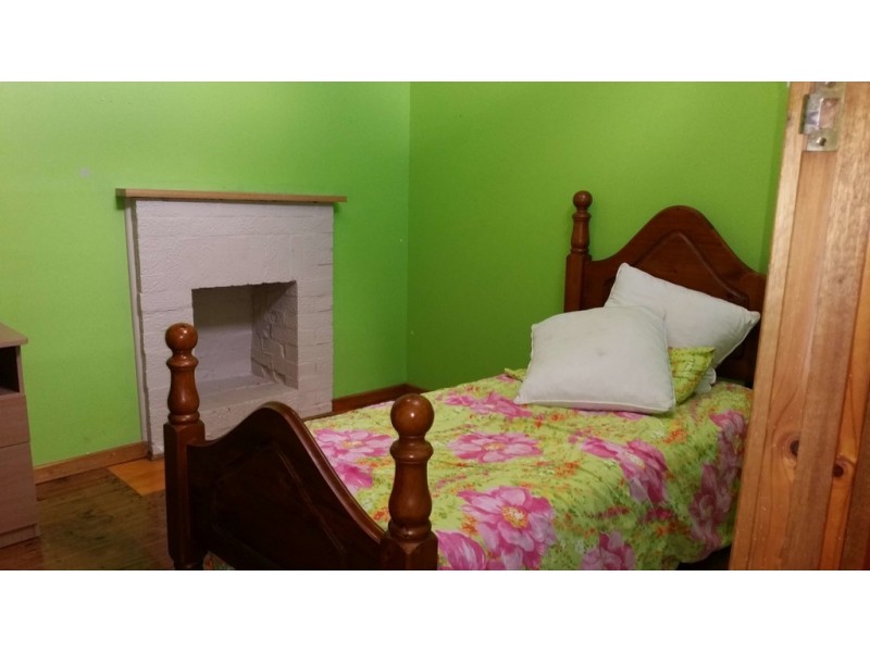 27 Marchant Road, Strathalbyn SA 5255