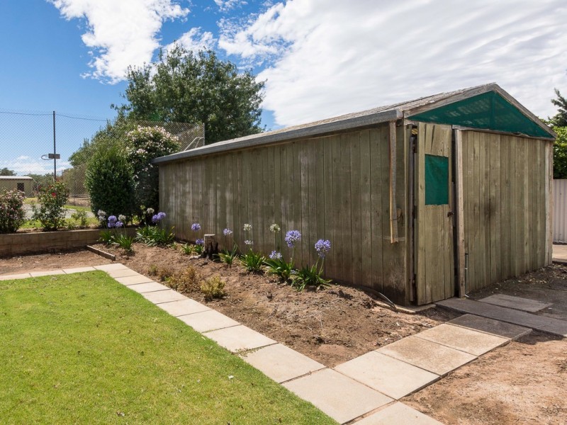 22 Marchant Road, Strathalbyn SA 5255