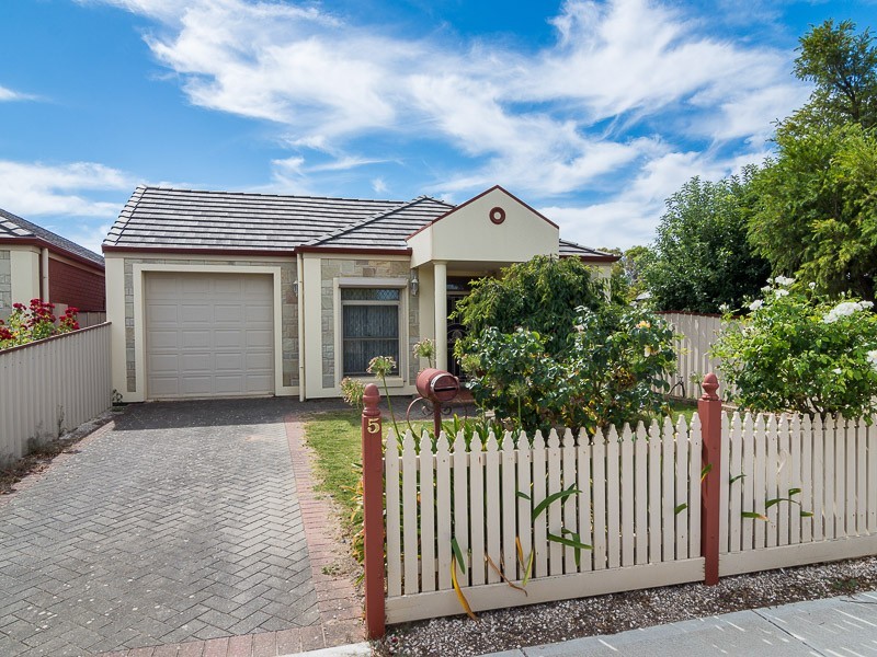 5 Coronation Road, Strathalbyn SA 5255
