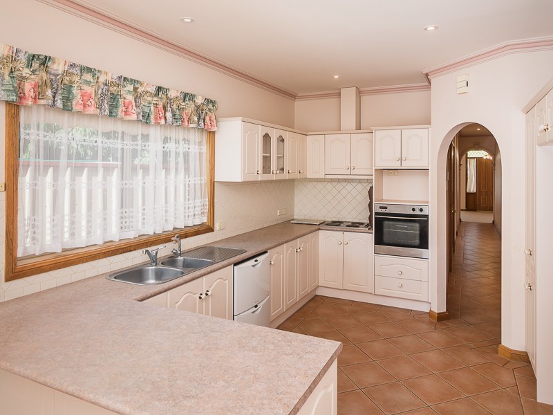 5 Coronation Road, Strathalbyn SA 5255