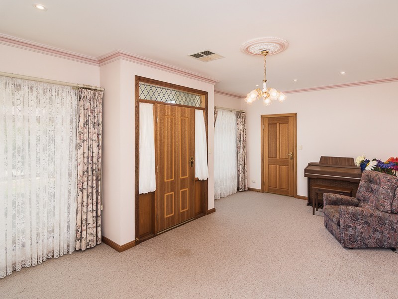 5 Coronation Road, Strathalbyn SA 5255