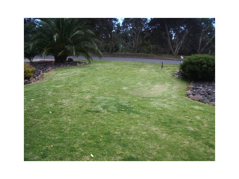 8 Fairfield Drive, Strathalbyn SA 5255
