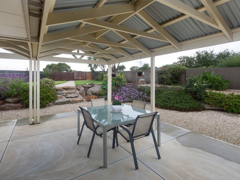 24 Field Drive, Strathalbyn SA 5255