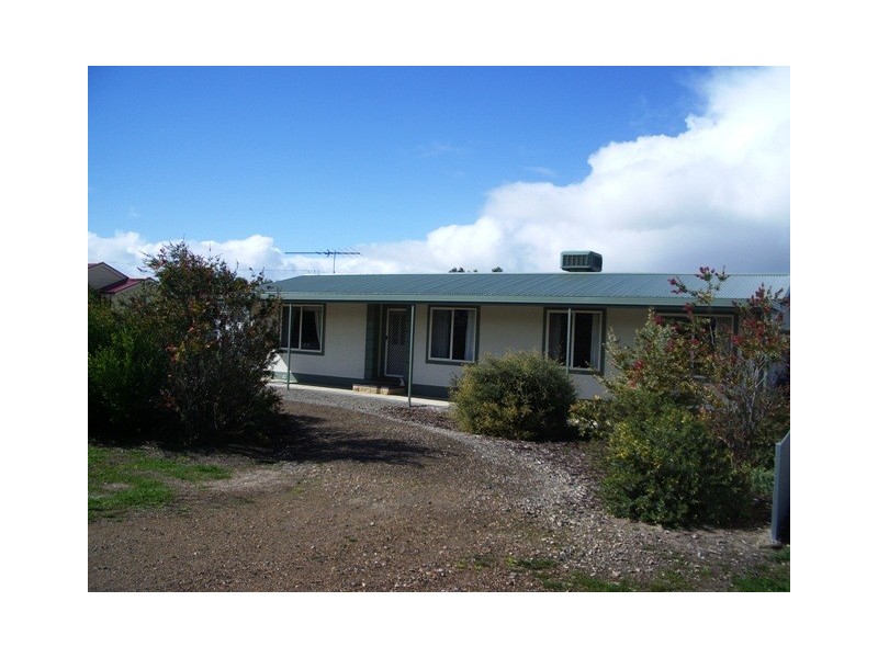 12  Weeroona Ave, Milang SA 5256