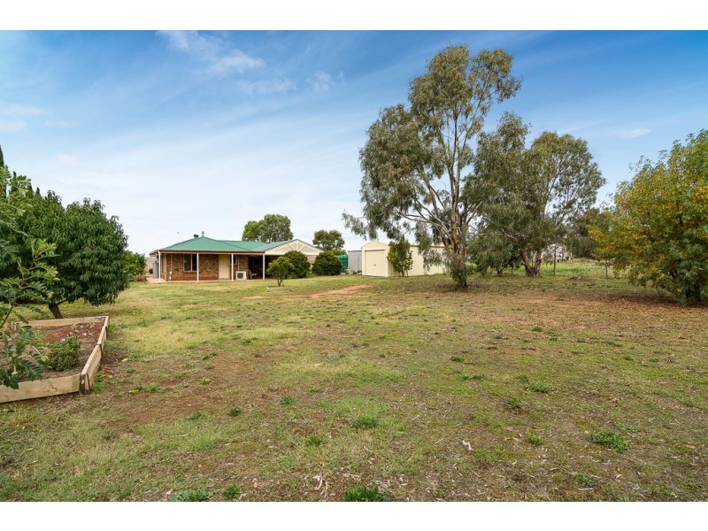 56 Sandergrove Road, Strathalbyn SA 5255