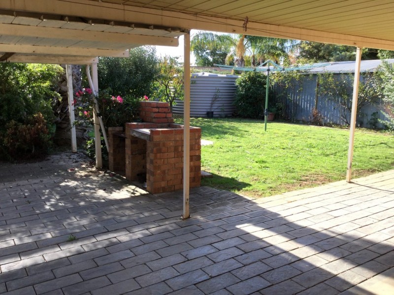 5 Liverpool Drive, Strathalbyn SA 5255