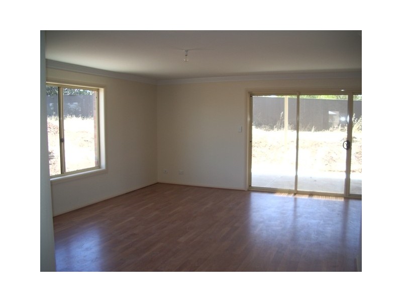 8 Field Drive, Strathalbyn SA 5255