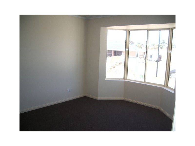 8 Field Drive, Strathalbyn SA 5255