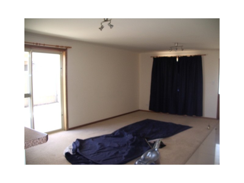 61 Strathmont Drive, Strathalbyn SA 5255