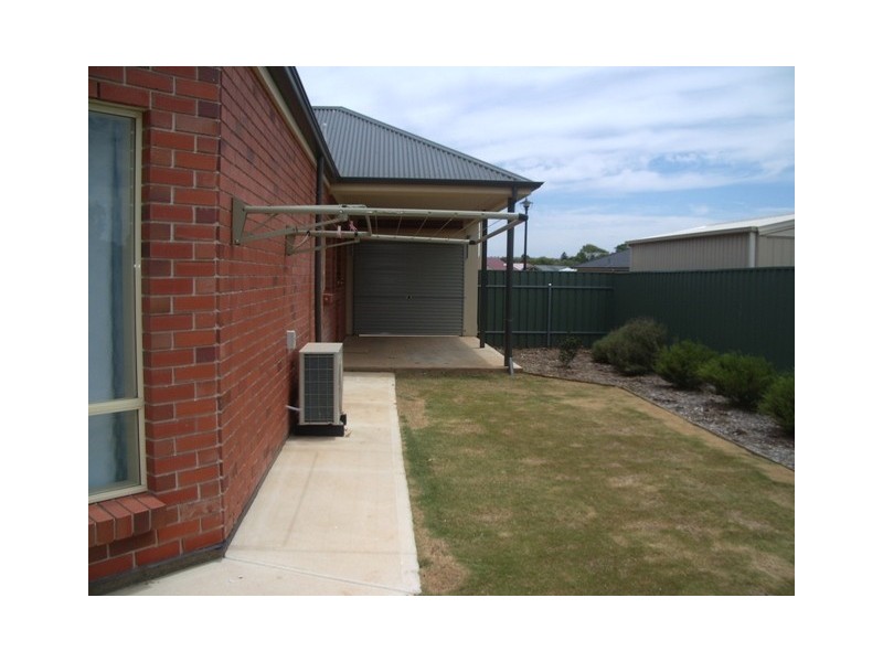 13 Strathmont Drive, Strathalbyn SA 5255