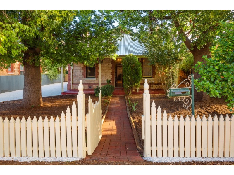 1 Parker Avenue, Strathalbyn SA 5255