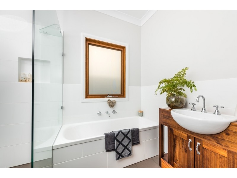 11 McRae Crt, Strathalbyn SA 5255