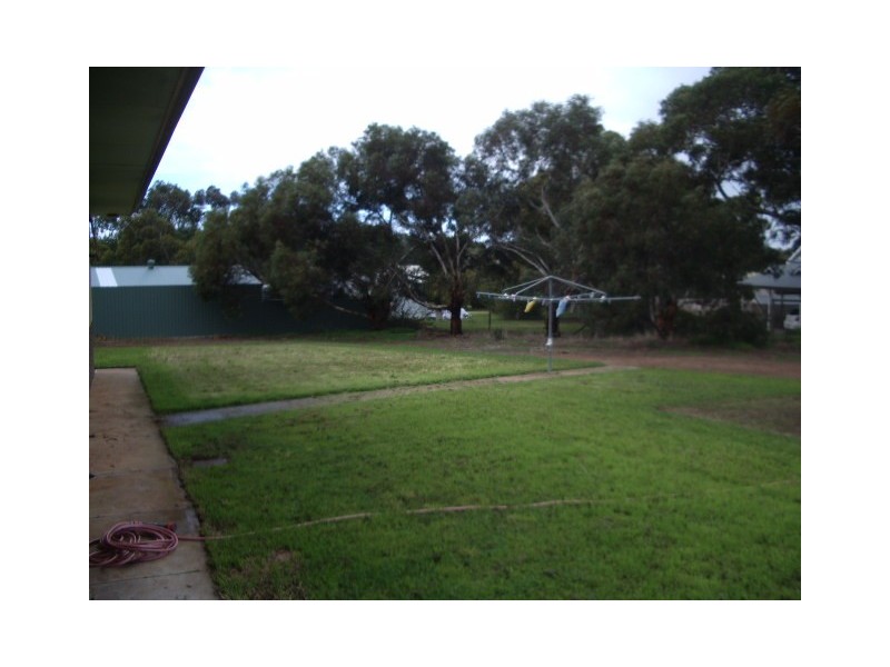 8 Taylors Lane, Strathalbyn SA 5255