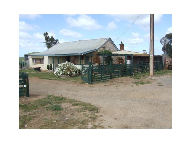 22 Moore Road, Strathalbyn SA 5255