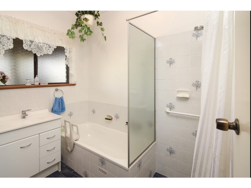 28 Stephens Avenue, Strathalbyn SA 5255