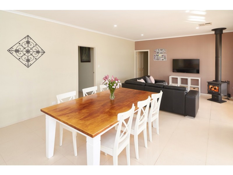 40 Trainers Way, Strathalbyn SA 5255