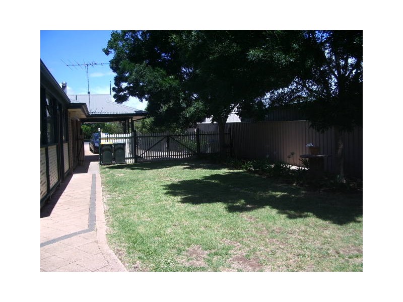 13 Formby Street, Strathalbyn SA 5255