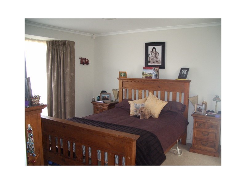 22 Strathford Way, Strathalbyn SA 5255