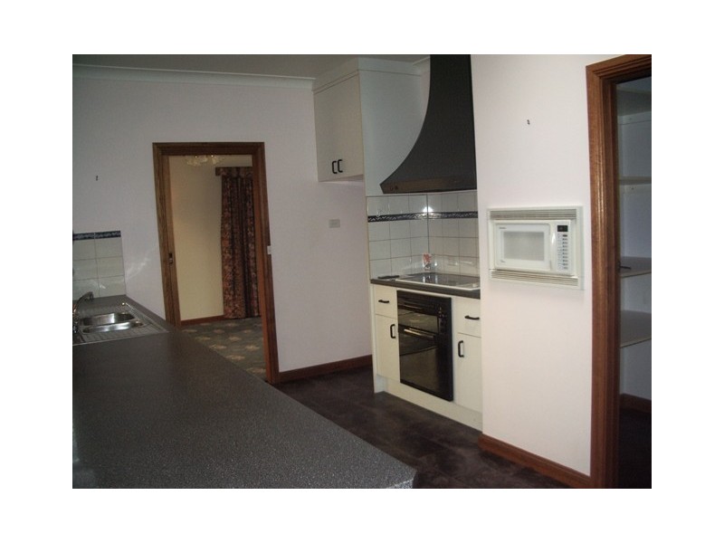 15 Murray Street, Strathalbyn SA 5255