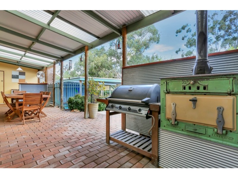 6 Luck Street, Macclesfield SA 5153