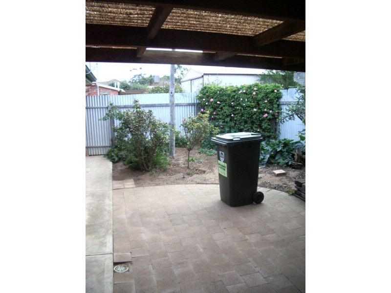 1/1 Sandergrove Road, Strathalbyn SA 5255