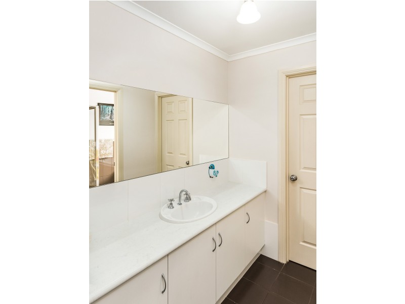 34 Glenalbyn Close, Strathalbyn SA 5255