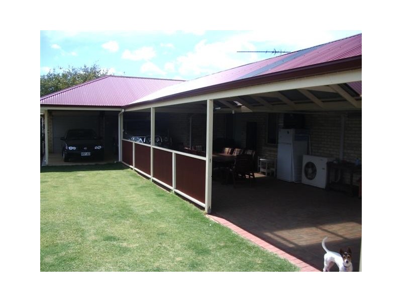 53 Parker Avenue, Strathalbyn SA 5255