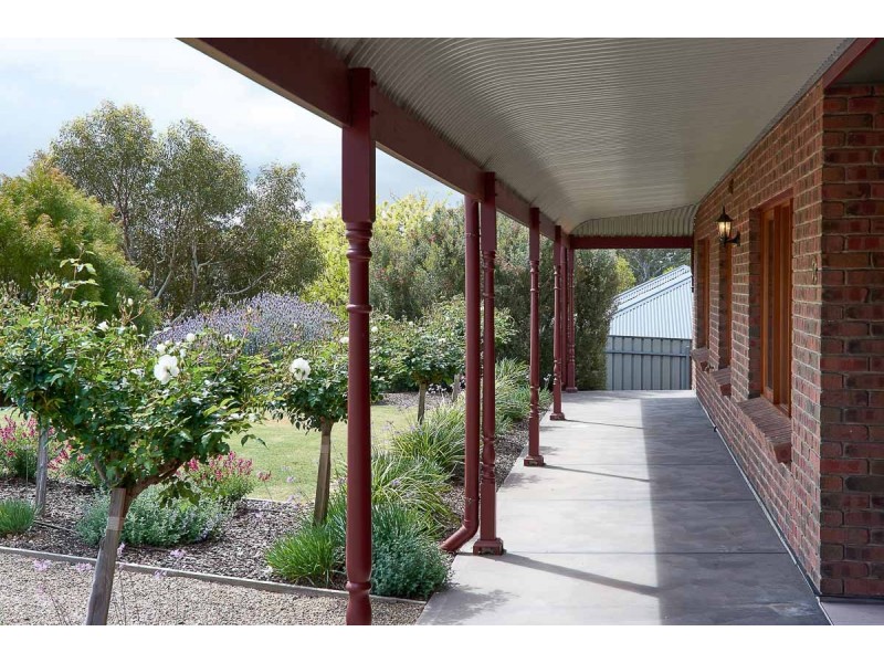 8 Gordon Crescent, Strathalbyn SA 5255