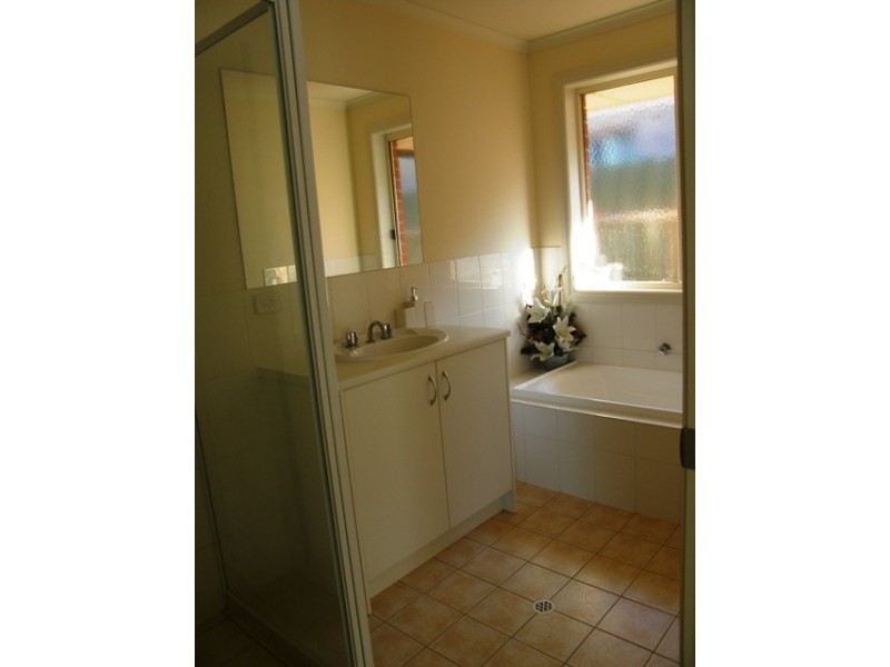 48 Strathmont Drive, Strathalbyn SA 5255