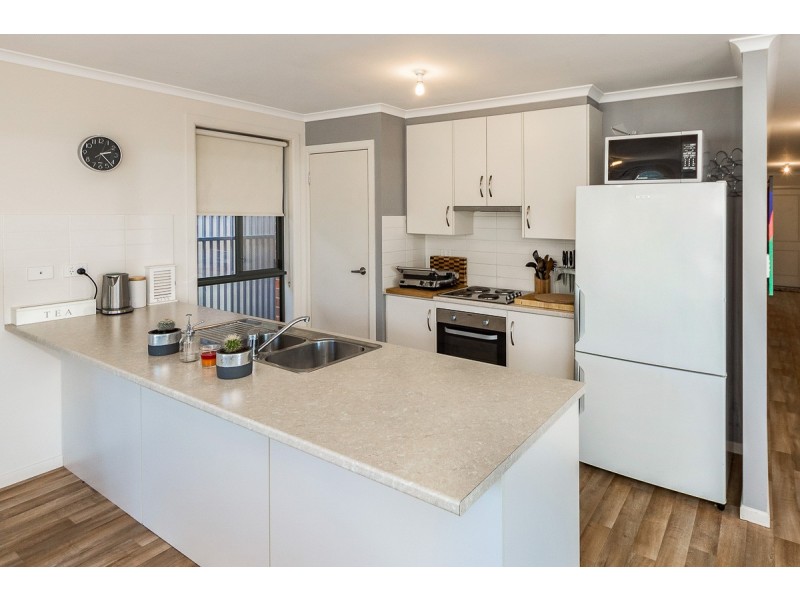 17 Bulkeley Street, Milang SA 5256