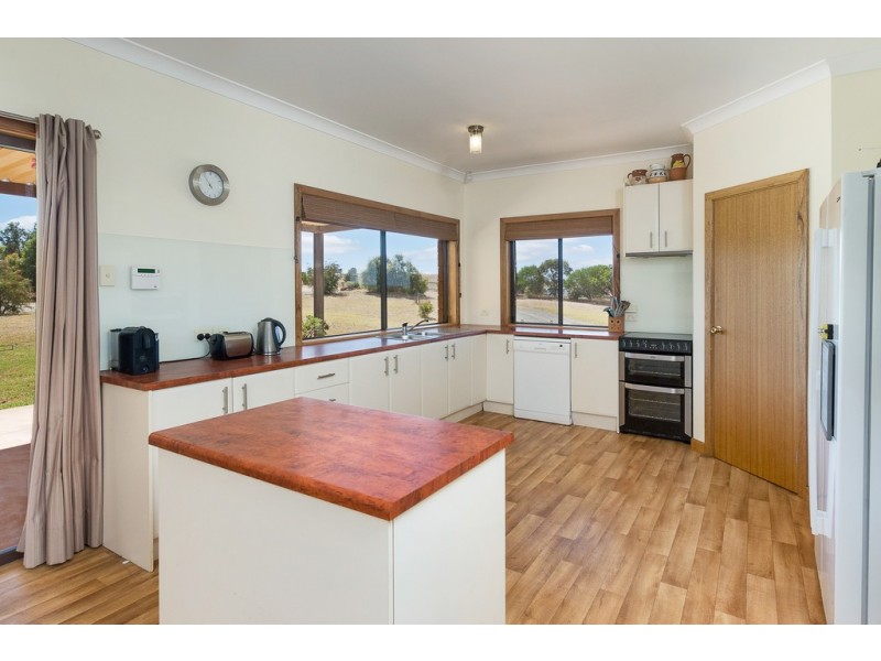 25 Nash Road, Currency Creek SA 5214