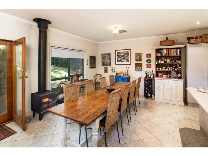 15 Love Avenue, Strathalbyn SA 5255