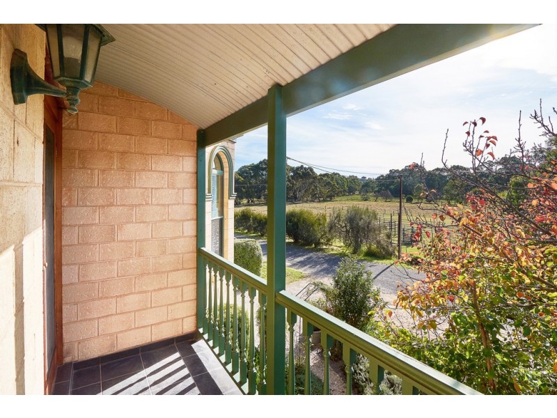 15 Love Avenue, Strathalbyn SA 5255