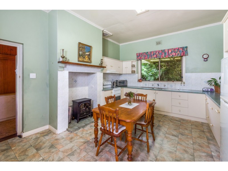 6 Love Avenue, Strathalbyn SA 5255