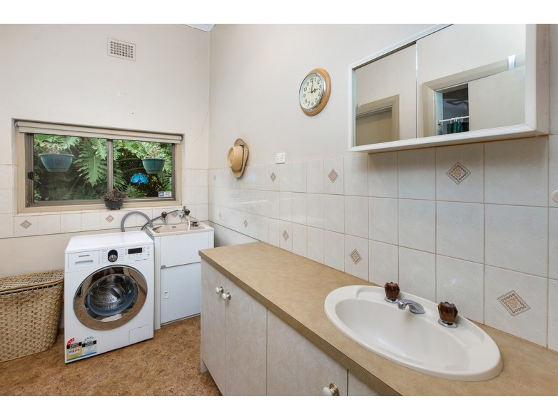 6 Love Avenue, Strathalbyn SA 5255