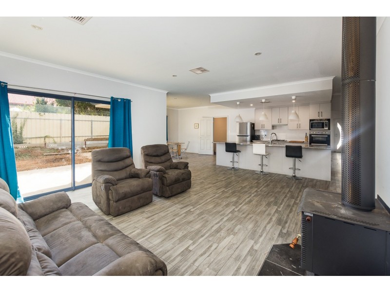 8 Bateman Street, Strathalbyn SA 5255