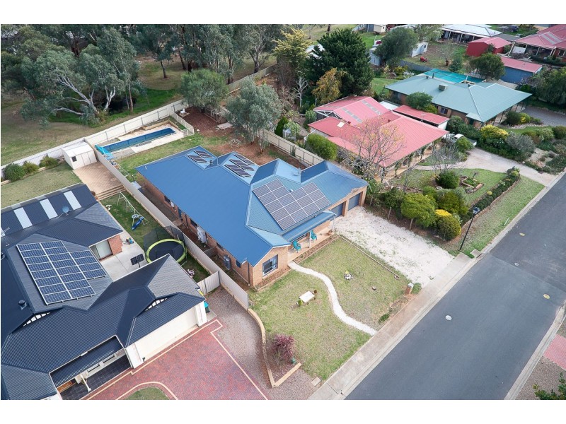 8 Bateman Street, Strathalbyn SA 5255