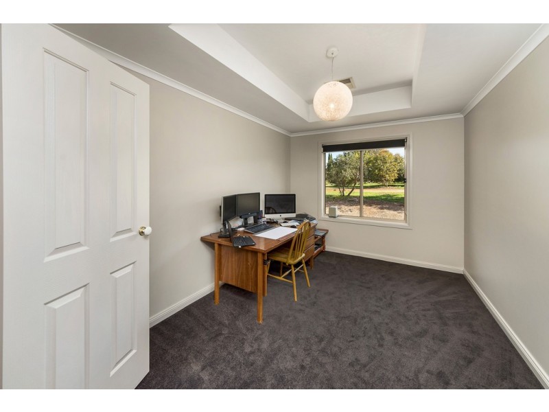 63 Trainers Way, Strathalbyn SA 5255