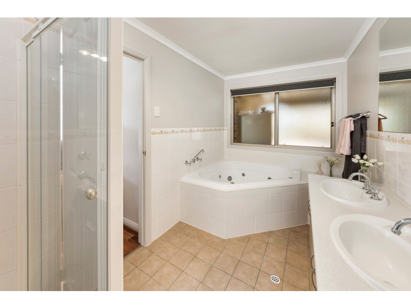 63 Trainers Way, Strathalbyn SA 5255